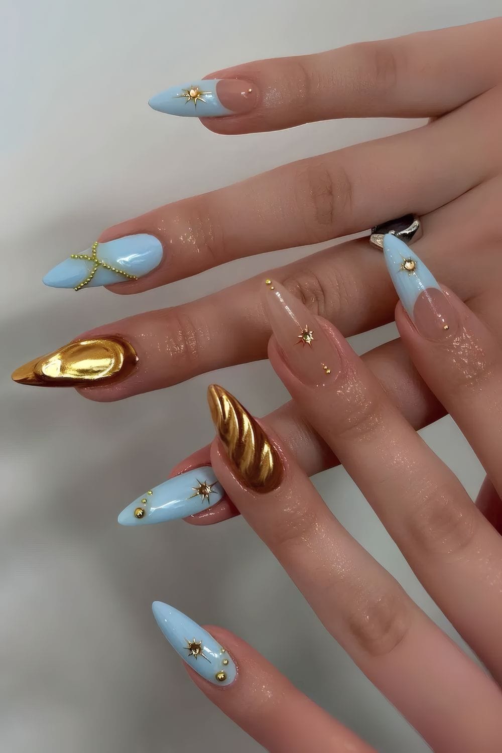 Light Blue & Gold Nail Design