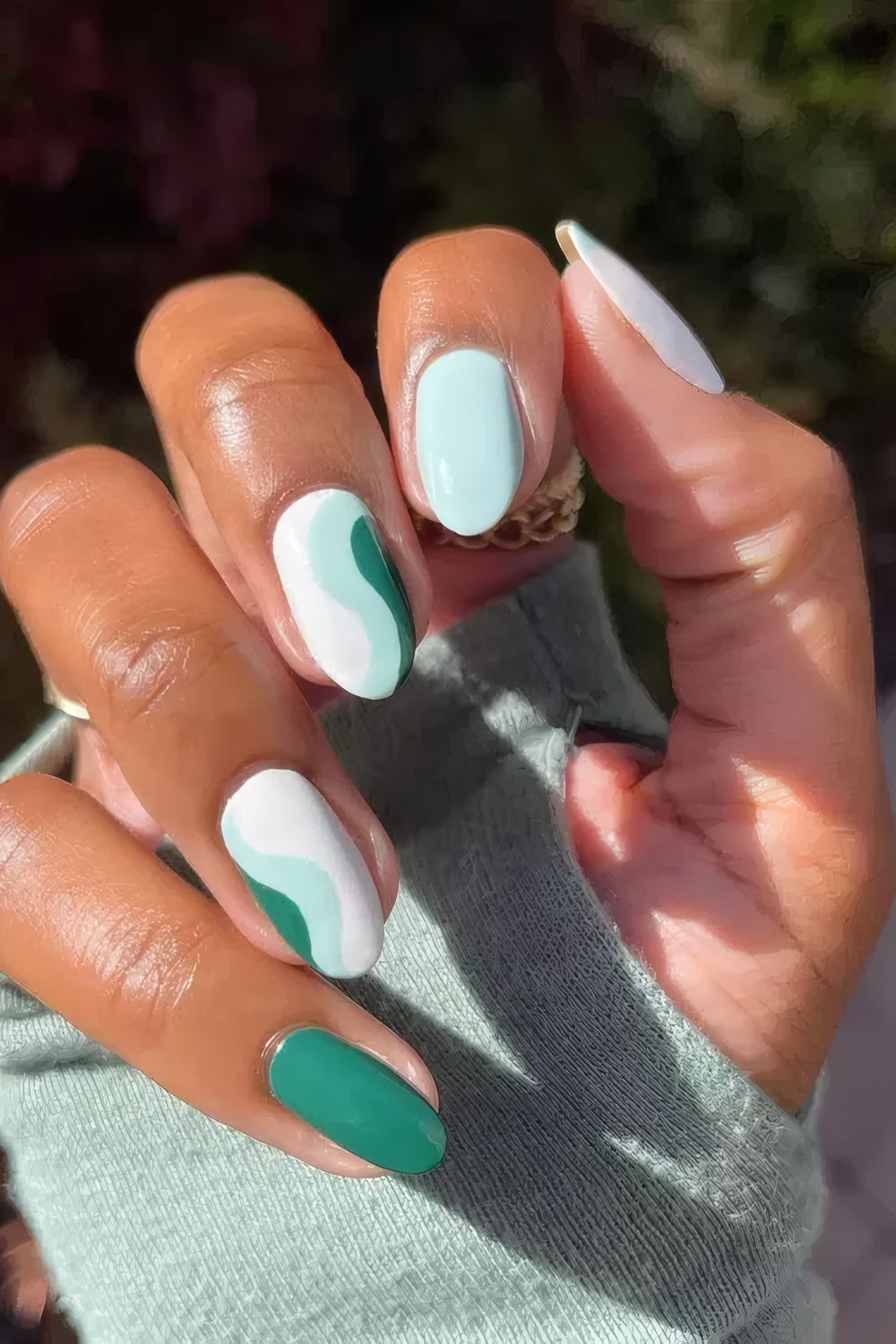 Sea Foam Green Waves Manicure